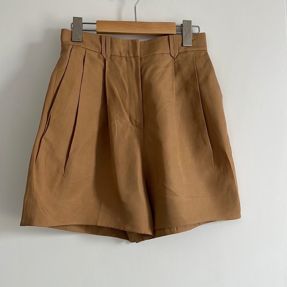 NWOT COS Tan Pleated high waisted shorts